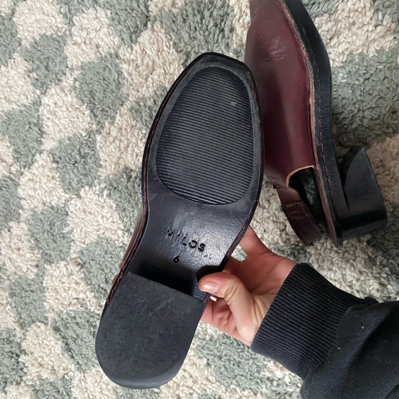 HILOS Aurora Mule in Burgundy Leather - Picture 7 of 9